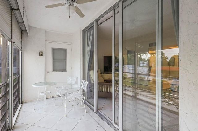 6850 10th Avenue N 206, Lake Worth, FL 33467