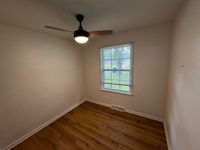 1820 Barksdale Drive, Lexington, KY 40511