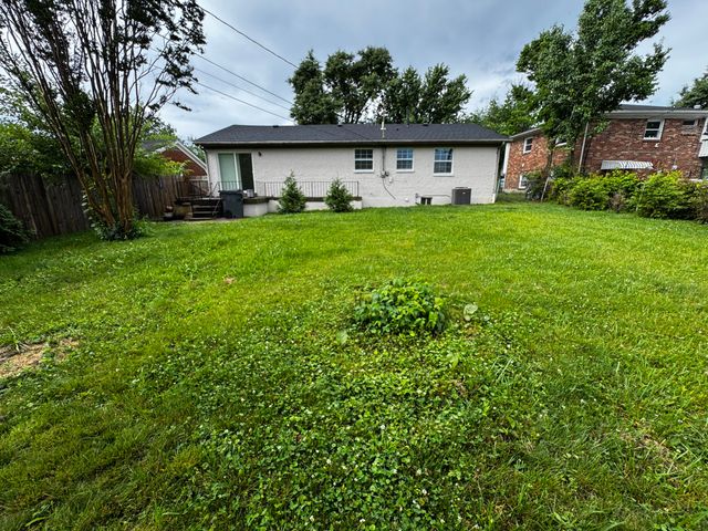 1820 Barksdale Drive, Lexington, KY 40511