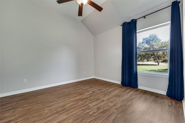 127 Palomino CV, Jarrell, TX 76537