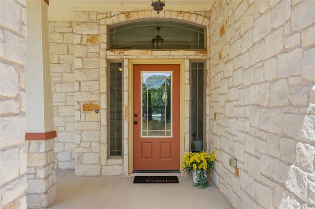 127 Palomino CV, Jarrell, TX 76537