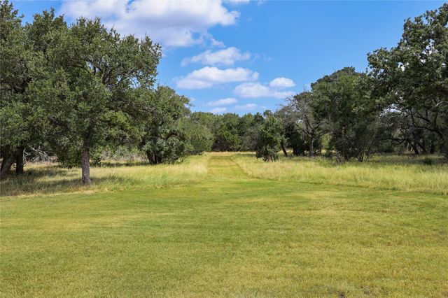 127 Palomino CV, Jarrell, TX 76537