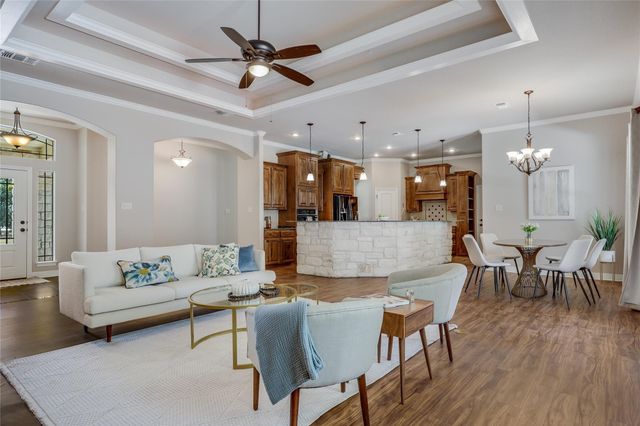 127 Palomino CV, Jarrell, TX 76537