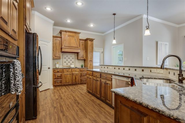 127 Palomino CV, Jarrell, TX 76537