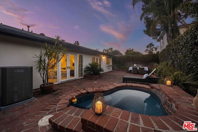 11139 Hortense Street, Los Angeles, CA 91602
