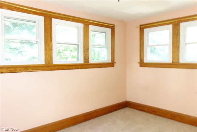 34 E Rosewood Avenue, Akron, OH 44301
