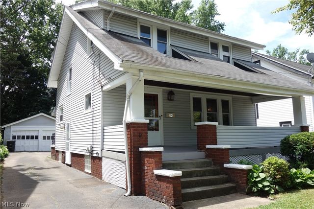 34 E Rosewood Avenue, Akron, OH 44301