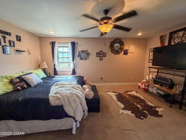 3132 Jefferson Avenue, Joplin, MO 64804