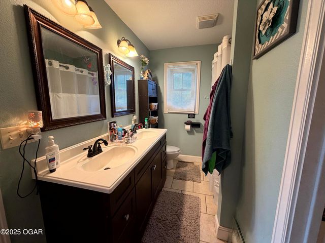 3132 Jefferson Avenue, Joplin, MO 64804