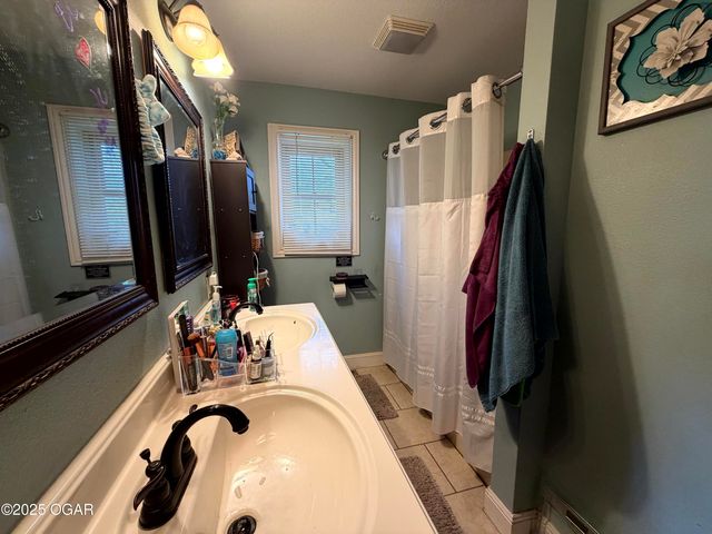 3132 Jefferson Avenue, Joplin, MO 64804