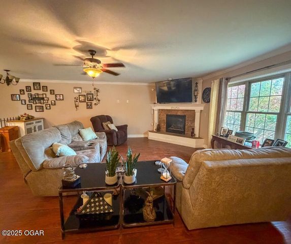 3132 Jefferson Avenue, Joplin, MO 64804