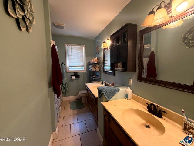 3132 Jefferson Avenue, Joplin, MO 64804