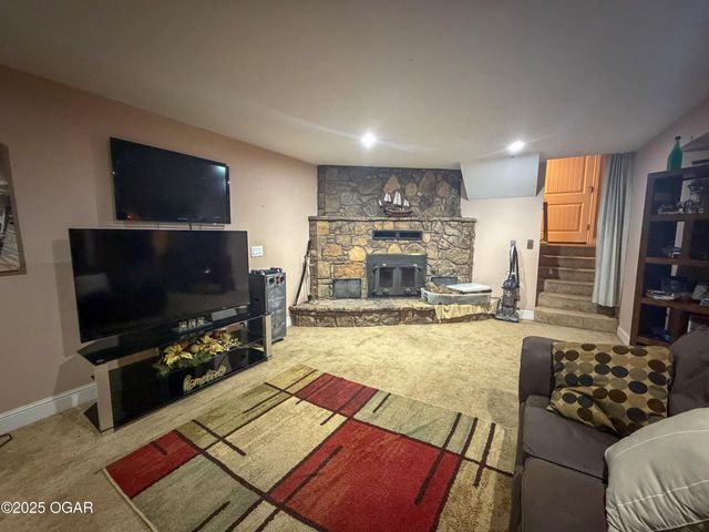 3132 Jefferson Avenue, Joplin, MO 64804