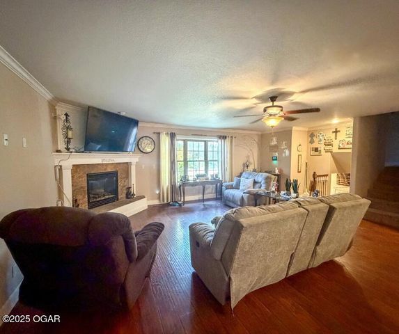 3132 Jefferson Avenue, Joplin, MO 64804