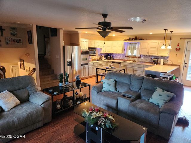 3132 Jefferson Avenue, Joplin, MO 64804