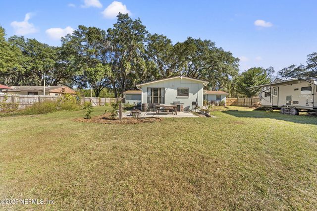 1618 HAMMOND Boulevard, Jacksonville, FL 32221