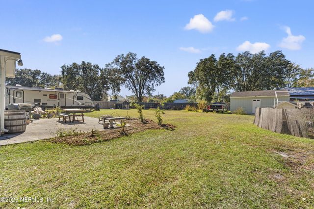 1618 HAMMOND Boulevard, Jacksonville, FL 32221