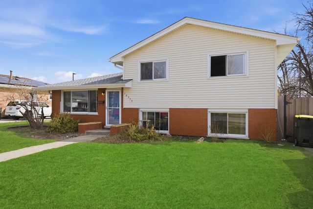 10345 Barnard Drive, Chicago Ridge, IL 60415