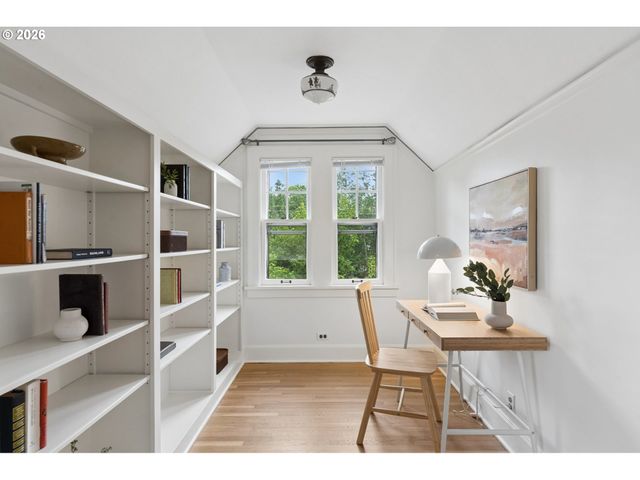2804 Ne 26TH Ave, Portland, OR 97212
