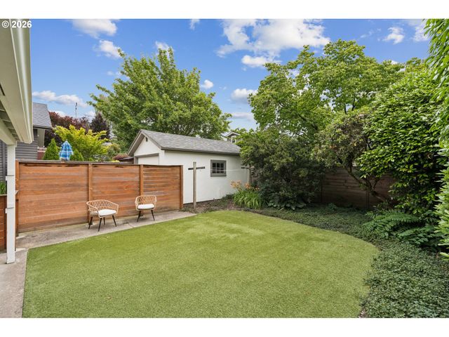 2804 Ne 26TH Ave, Portland, OR 97212