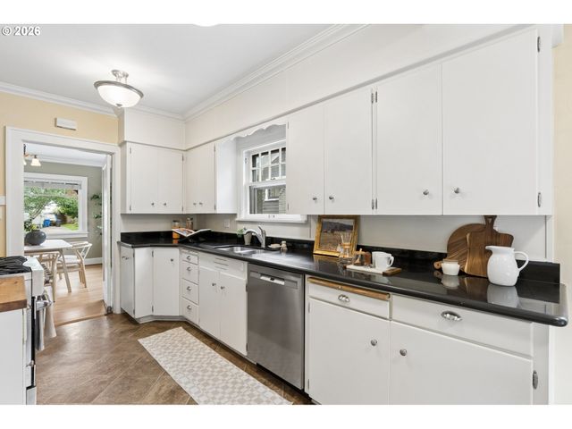 2804 Ne 26TH Ave, Portland, OR 97212