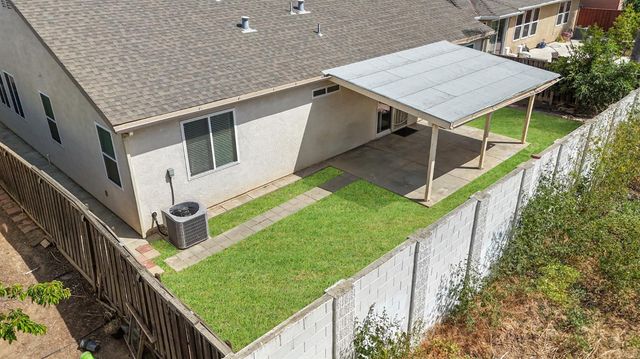 2312 S Bush Avenue, Fresno, CA 93727