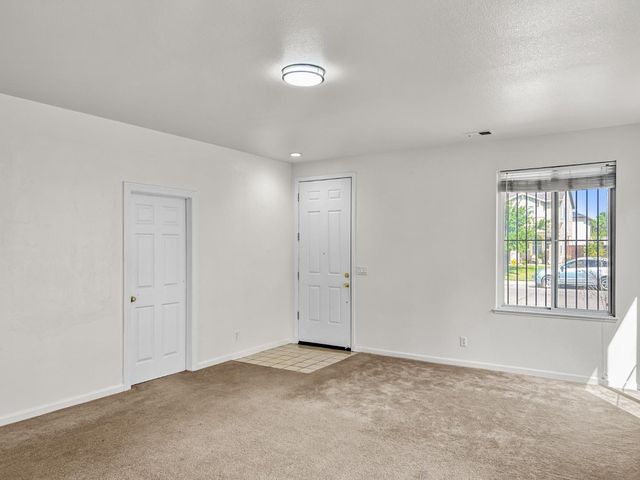2312 S Bush Avenue, Fresno, CA 93727
