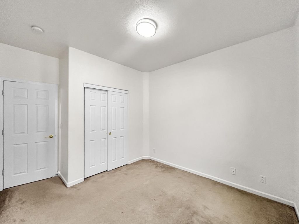 Image 17 of property listing at 2312 S Bush Avenue, Fresno, CA 93727