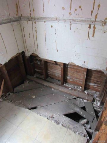 14069 Glenwood Street, Detroit, MI 48205