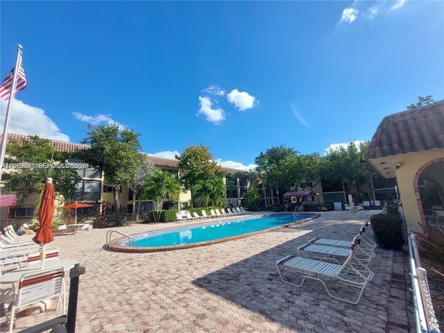 253 S Cypress Rd 214, Pompano Beach, FL 33060