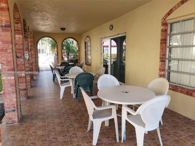 253 S Cypress Rd 214, Pompano Beach, FL 33060