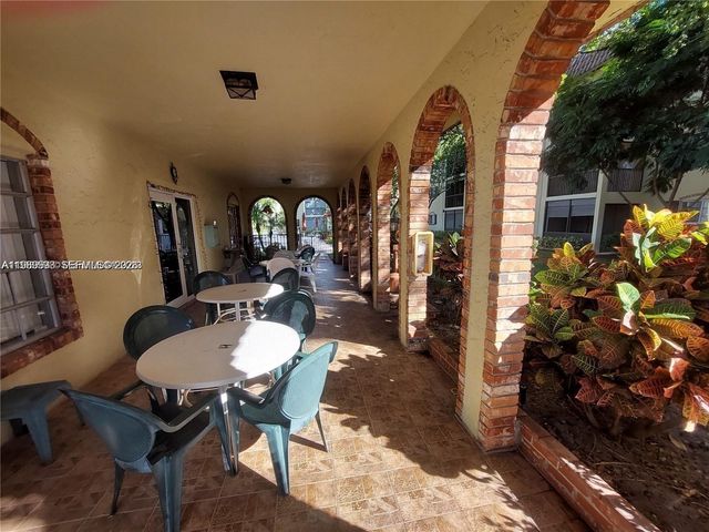 253 S Cypress Rd 214, Pompano Beach, FL 33060