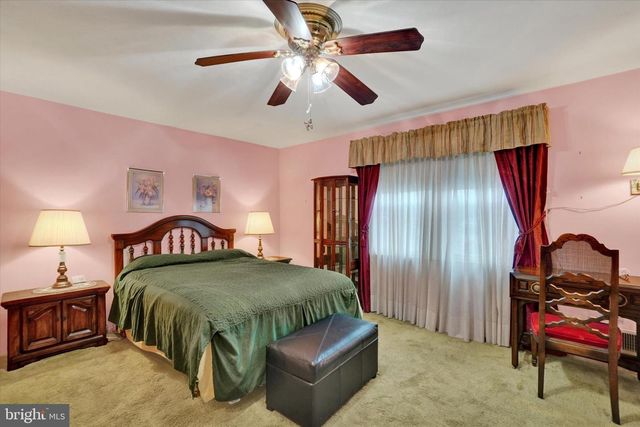 454 HIGHLAND RD, Red Lion, PA 17356