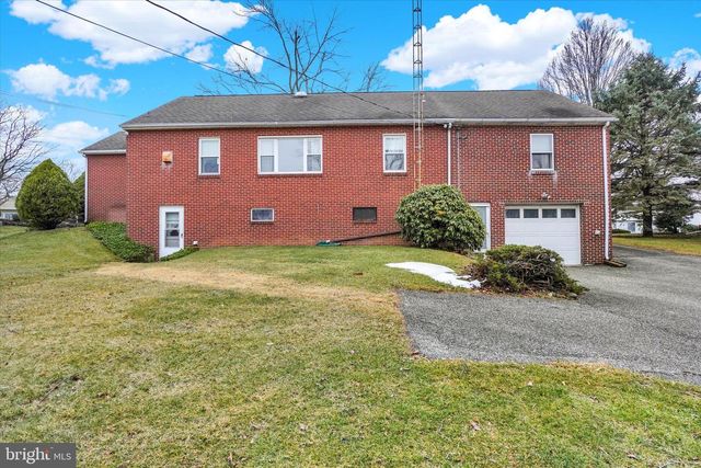 454 HIGHLAND RD, Red Lion, PA 17356