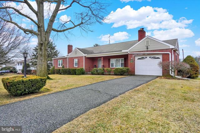 454 HIGHLAND RD, Red Lion, PA 17356