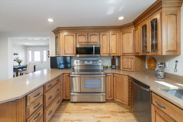 24 Taylor River Estates, Hampton, NH 03842