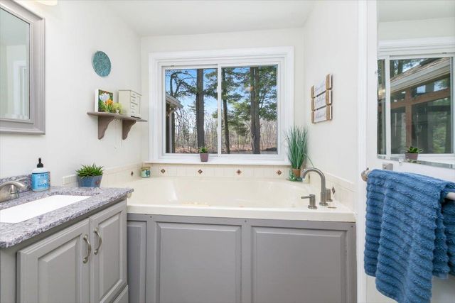 24 Taylor River Estates, Hampton, NH 03842