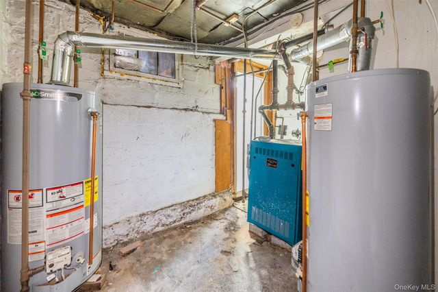 7824 68th Road, Middle Village, NY 11379