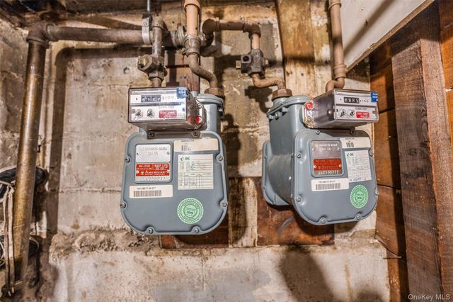 7824 68th Road, Middle Village, NY 11379