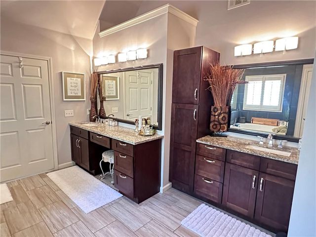 370 Oxford Meadow Run, Alpharetta, GA 30004