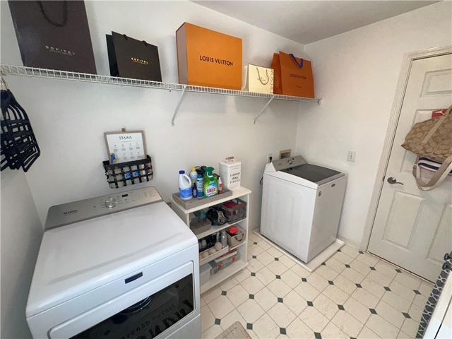 370 Oxford Meadow Run, Alpharetta, GA 30004
