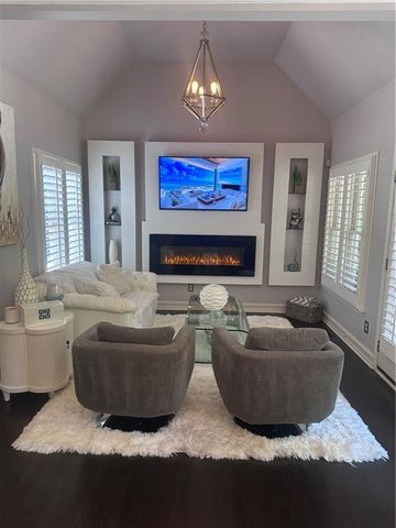 370 Oxford Meadow Run, Alpharetta, GA 30004