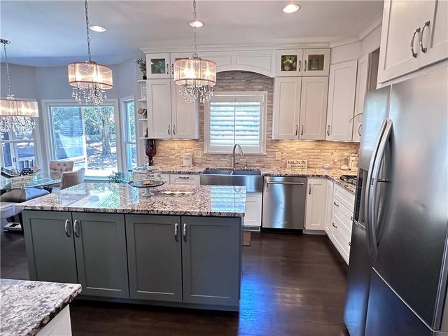 370 Oxford Meadow Run, Alpharetta, GA 30004