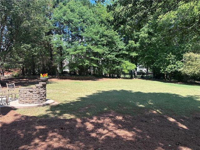 370 Oxford Meadow Run, Alpharetta, GA 30004