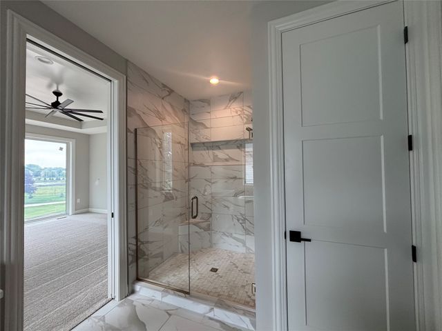 15801 Hickory Drive, Urbandale, IA 50323