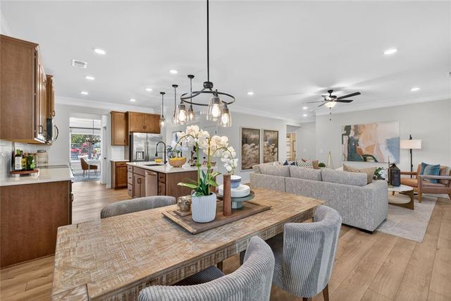 215 Oakmont Drive, Dallas, GA 30132