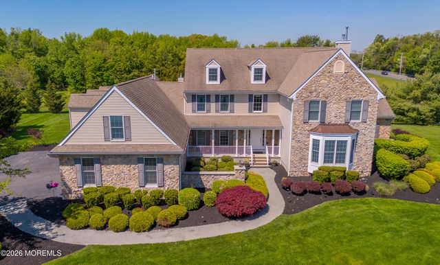 2 Linwood Drive, Monroe, NJ 08831