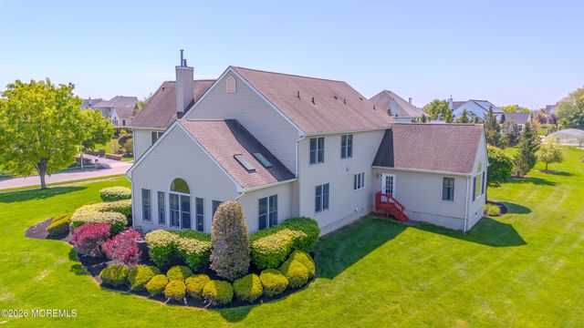 2 Linwood Drive, Monroe, NJ 08831