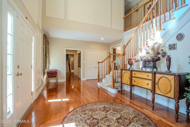 2 Linwood Drive, Monroe, NJ 08831