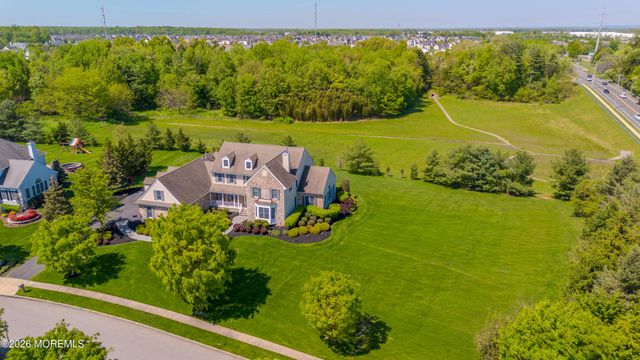 2 Linwood Drive, Monroe, NJ 08831